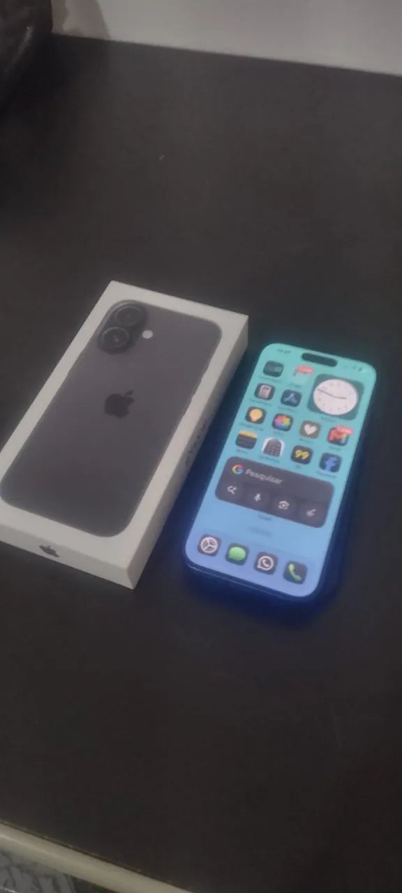 iPhone 16 
