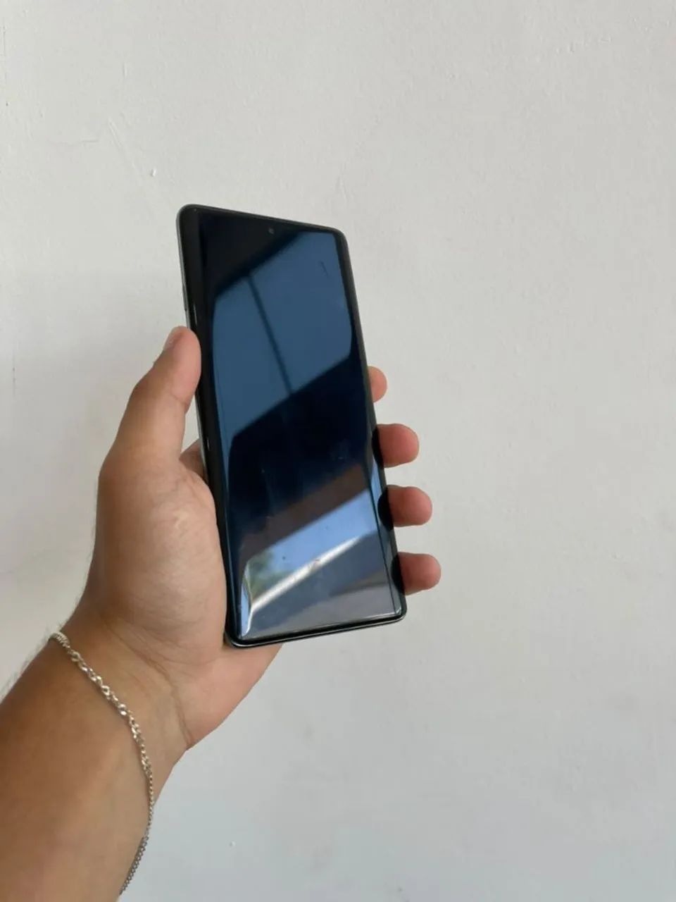 Edge 60 pro 