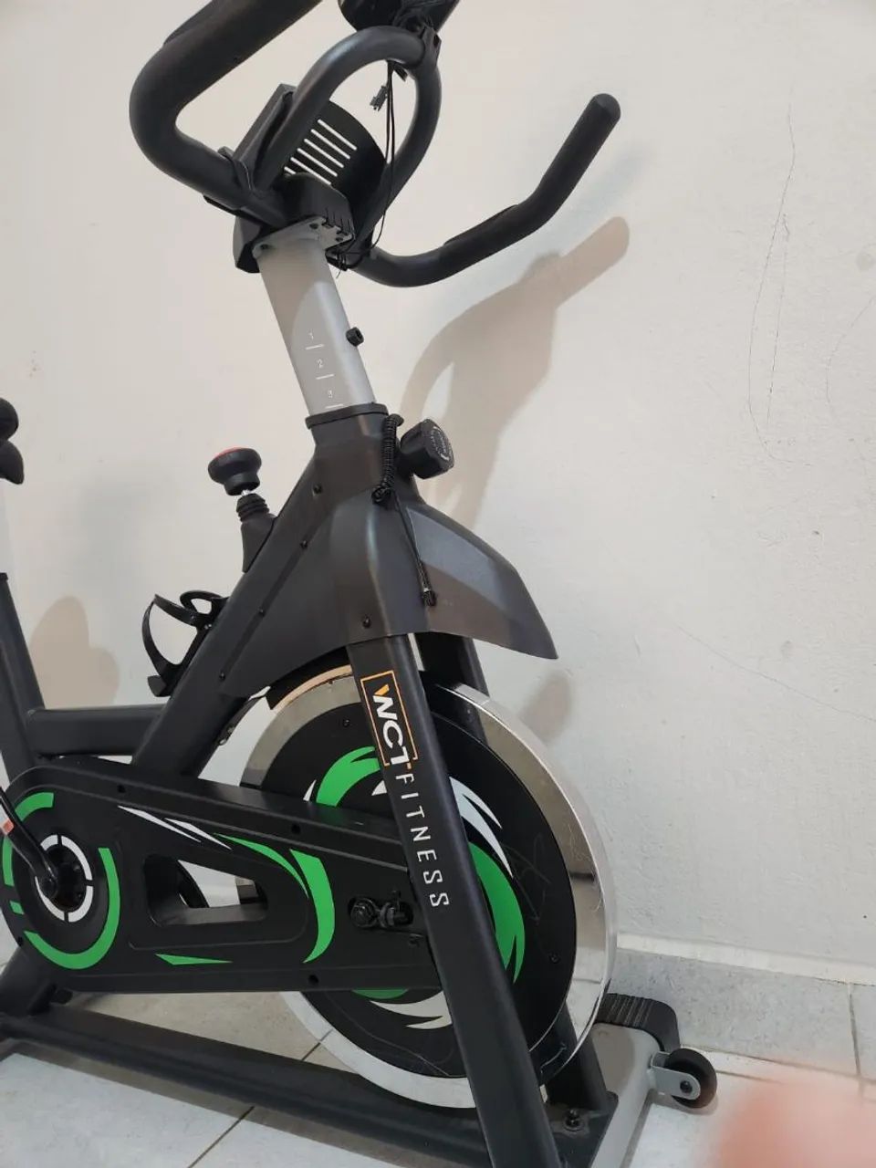 Bicicleta Ergométrica para Exercícios em Casa - Excelente Estado - Foto 3