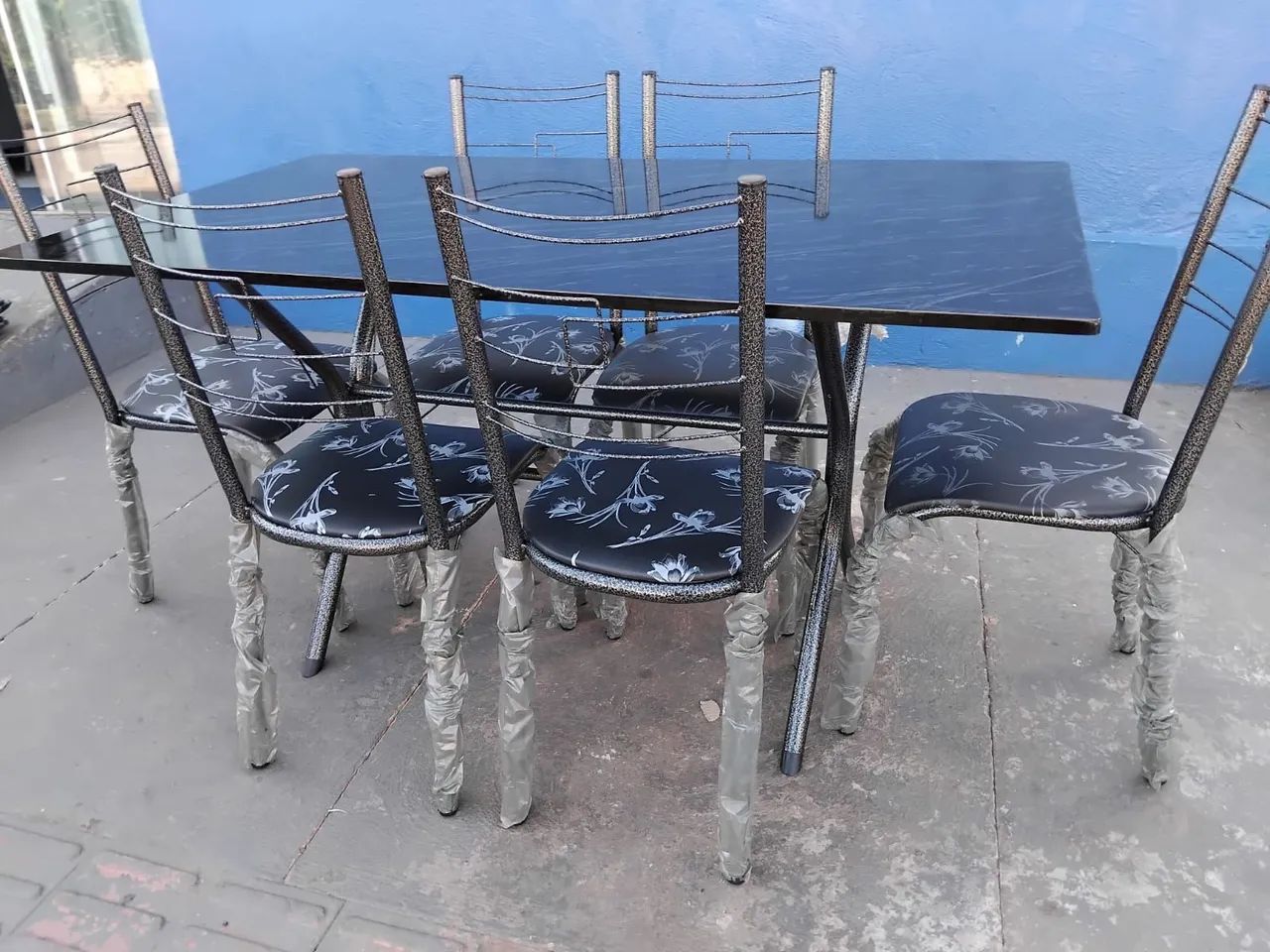 MESA DE JANTAR NOVA 1.40 X 0.75 COM 6 CADEIRAS