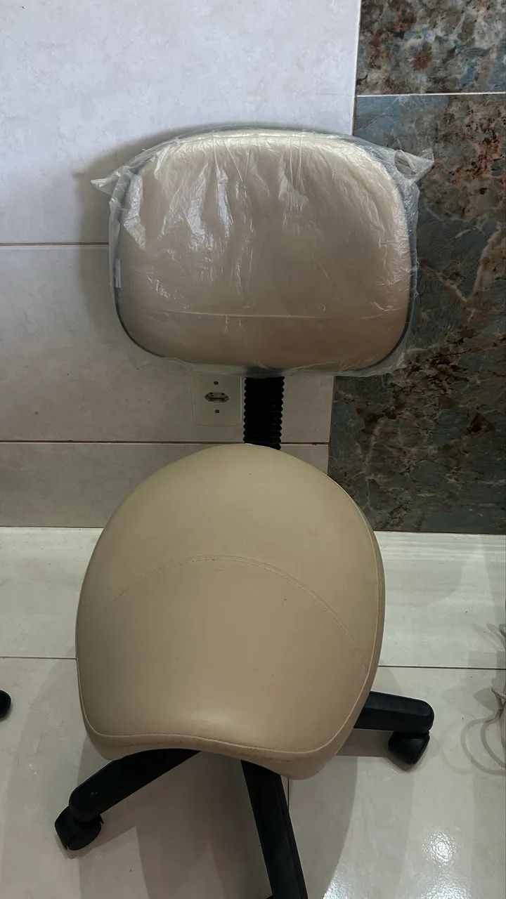 Vendo uma maca e um mocho  - Foto 2