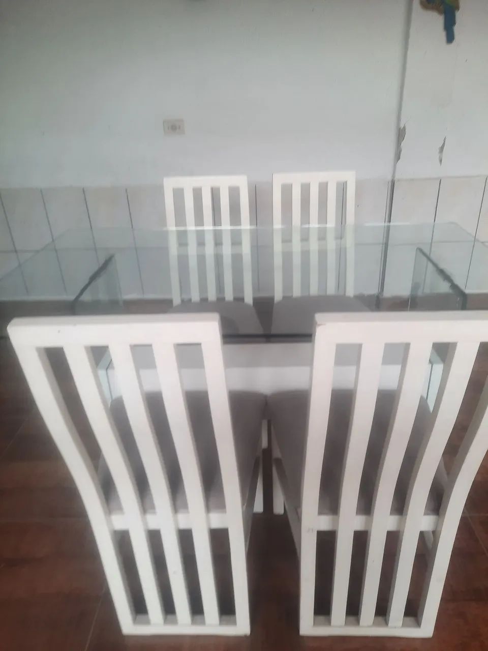 Mesa de vidro 1.50 ×90 com 4 cadeiras - Foto 5