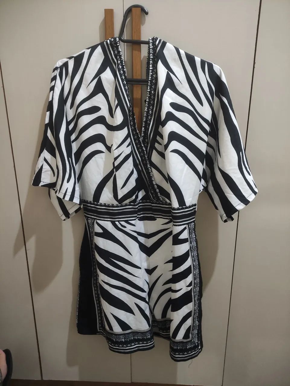Vendo esses macaquinhos e vestido - Foto 2