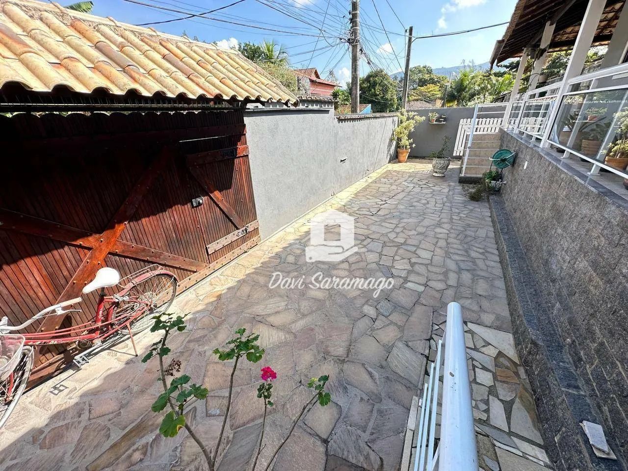 Casa a venda com 4 Quartos rua sem saída - Foto 2