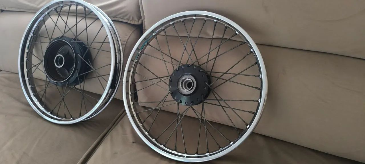 Roda aro 17 yamaha crypton original  - Foto 2