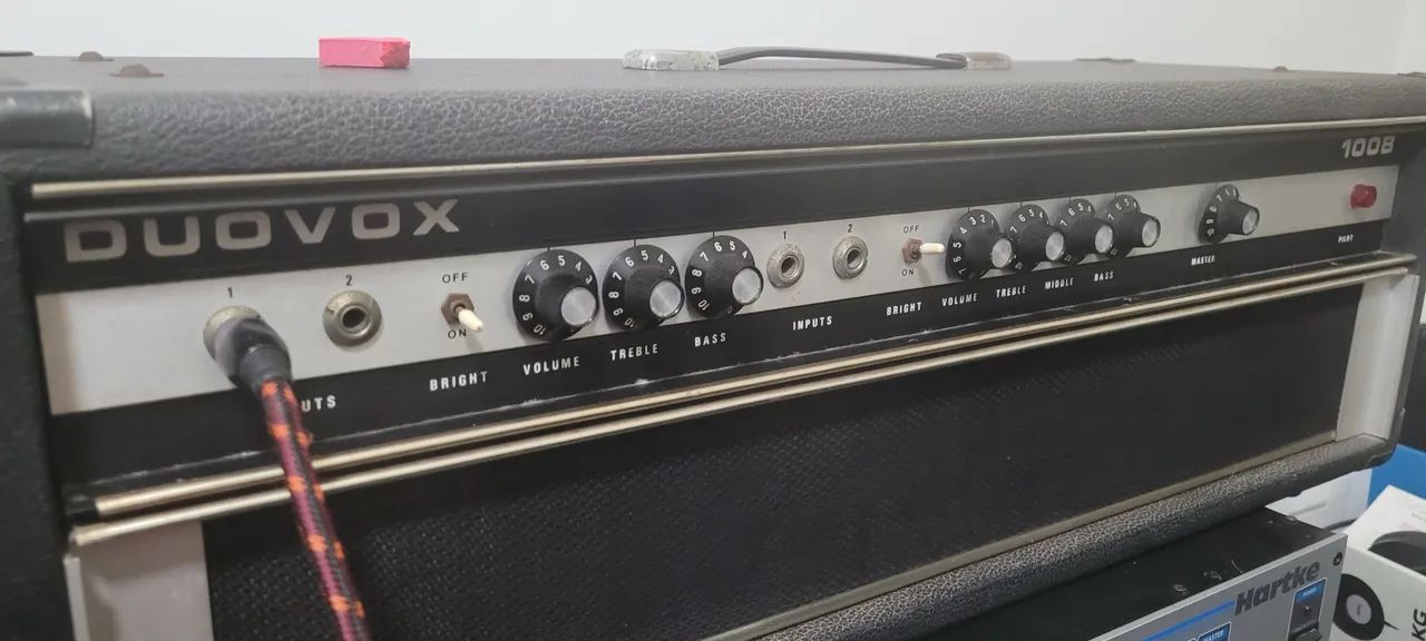 Amplificador de baixo Giannini Duovox 100B Valvulado