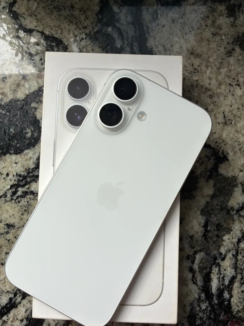 iPhone 16 128GB 