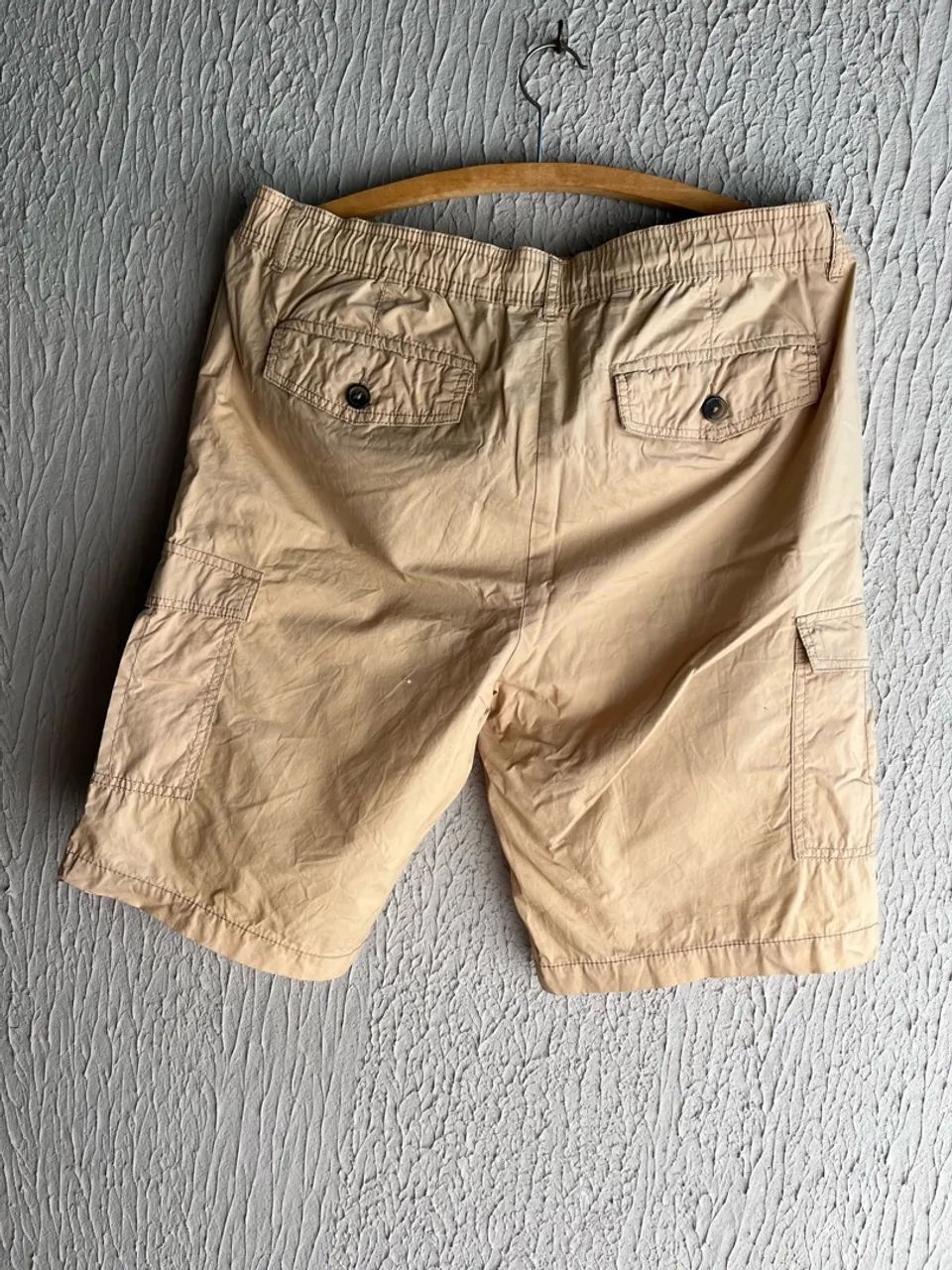 Bermuda masculina cor bege  - Foto 3