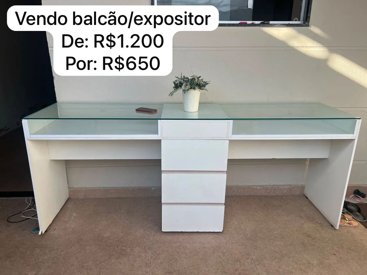 Balcão expositor 