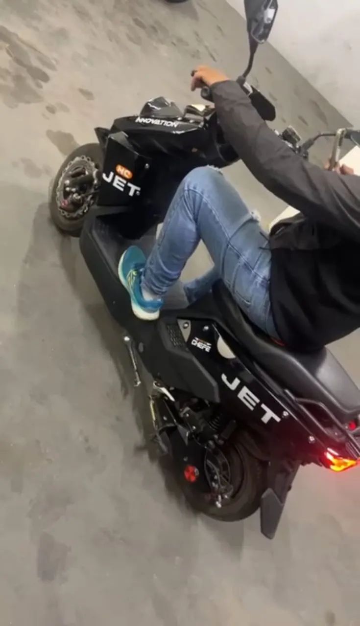 Moto elétrica super nova impecável  - Foto 3