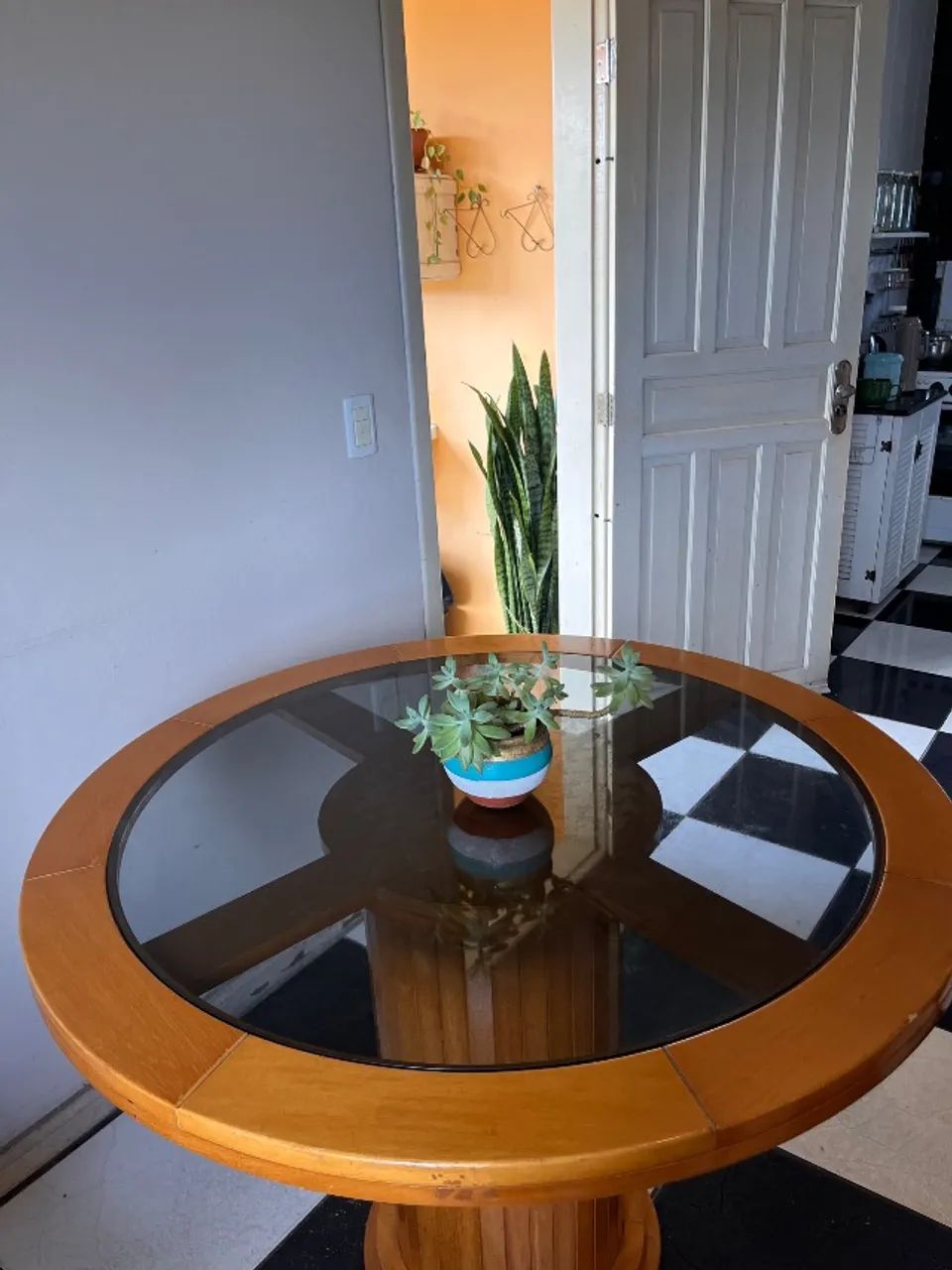 Mesa de jantar redonda com tampo de vidro - Foto 2