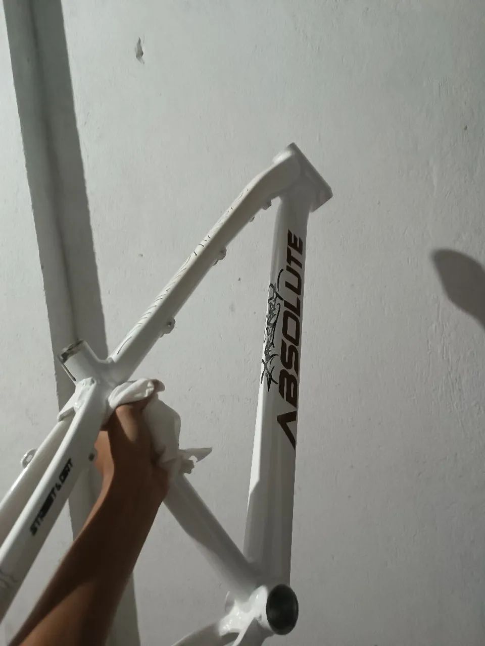 ? ABSOLUTE BRUTUS PRO BRANCO ?