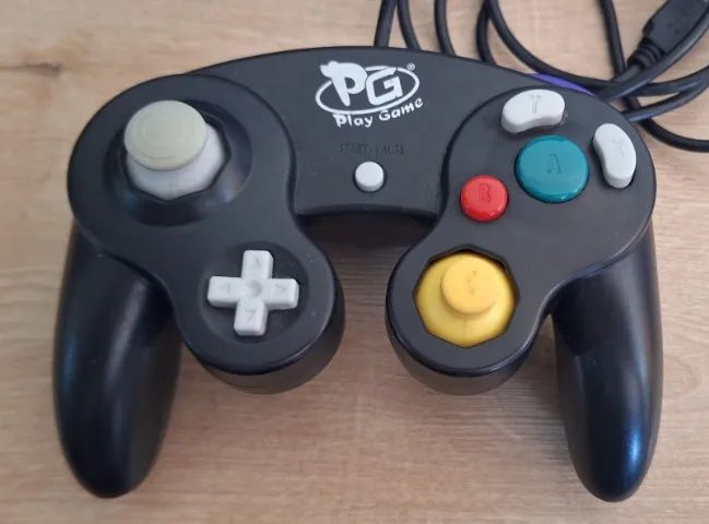 Controle Usb Formato Game Cube (Faço Olx Pay)