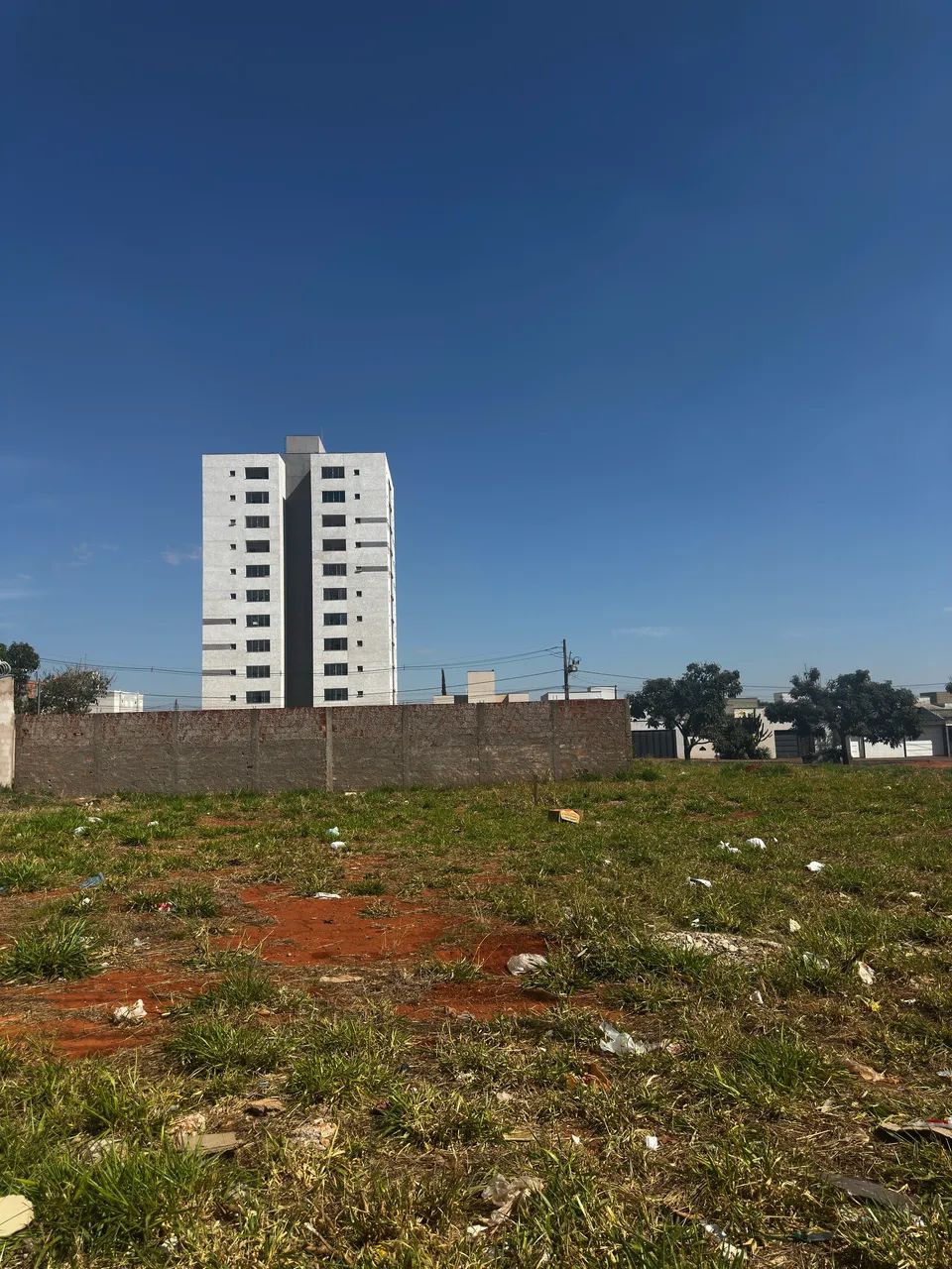 Oportunidade - Lote no Portal do Vale 2 abaixo  - Foto 2