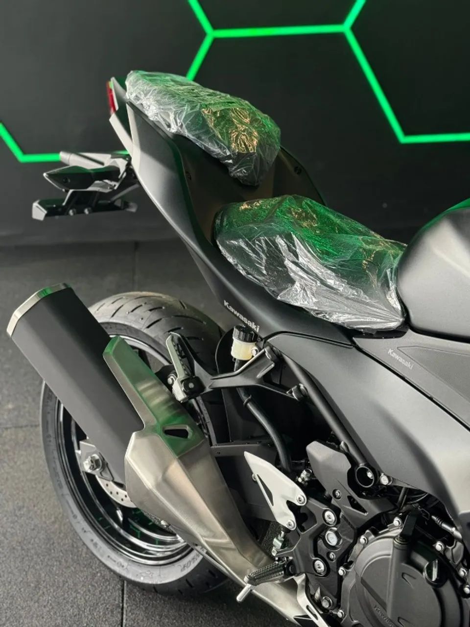 Kawasaki Ninja 500 ABS 2026 - Foto 4