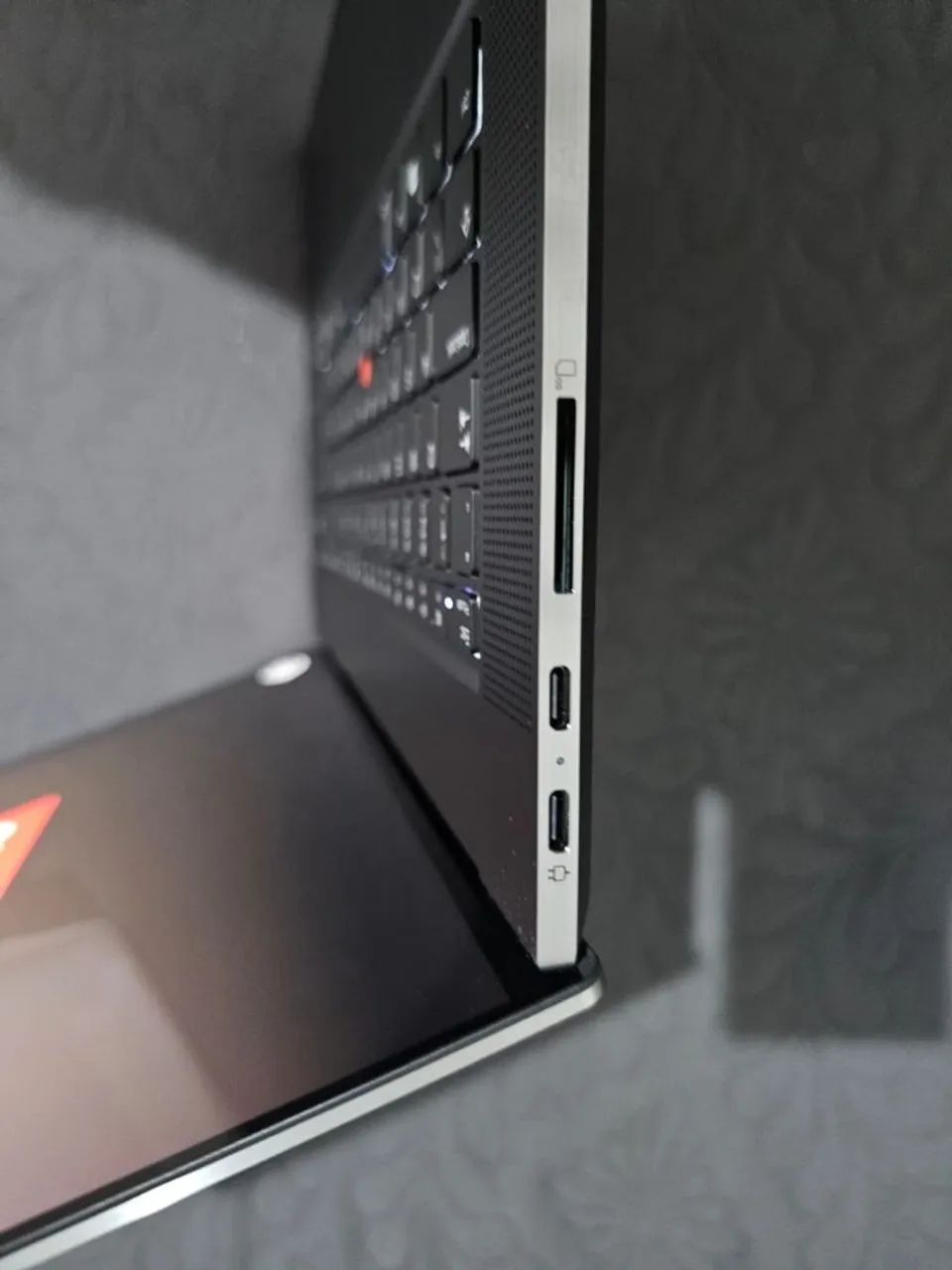 Lenovo Thinkpad Z16 Gen1 - Gamer - Foto 5