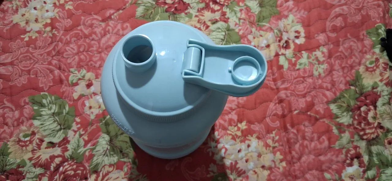 Garrafa Para Academia de 2,2 L  - Foto 3