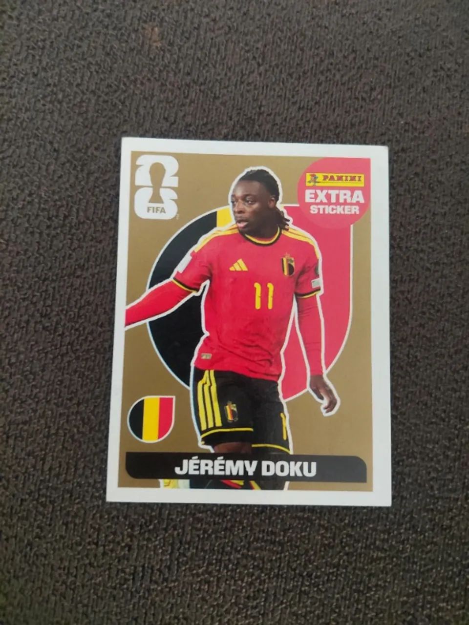 Figurinha legend doku Dourado 