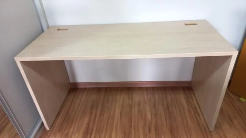 Escrivaninha espaçosa com nicho  - Foto 3