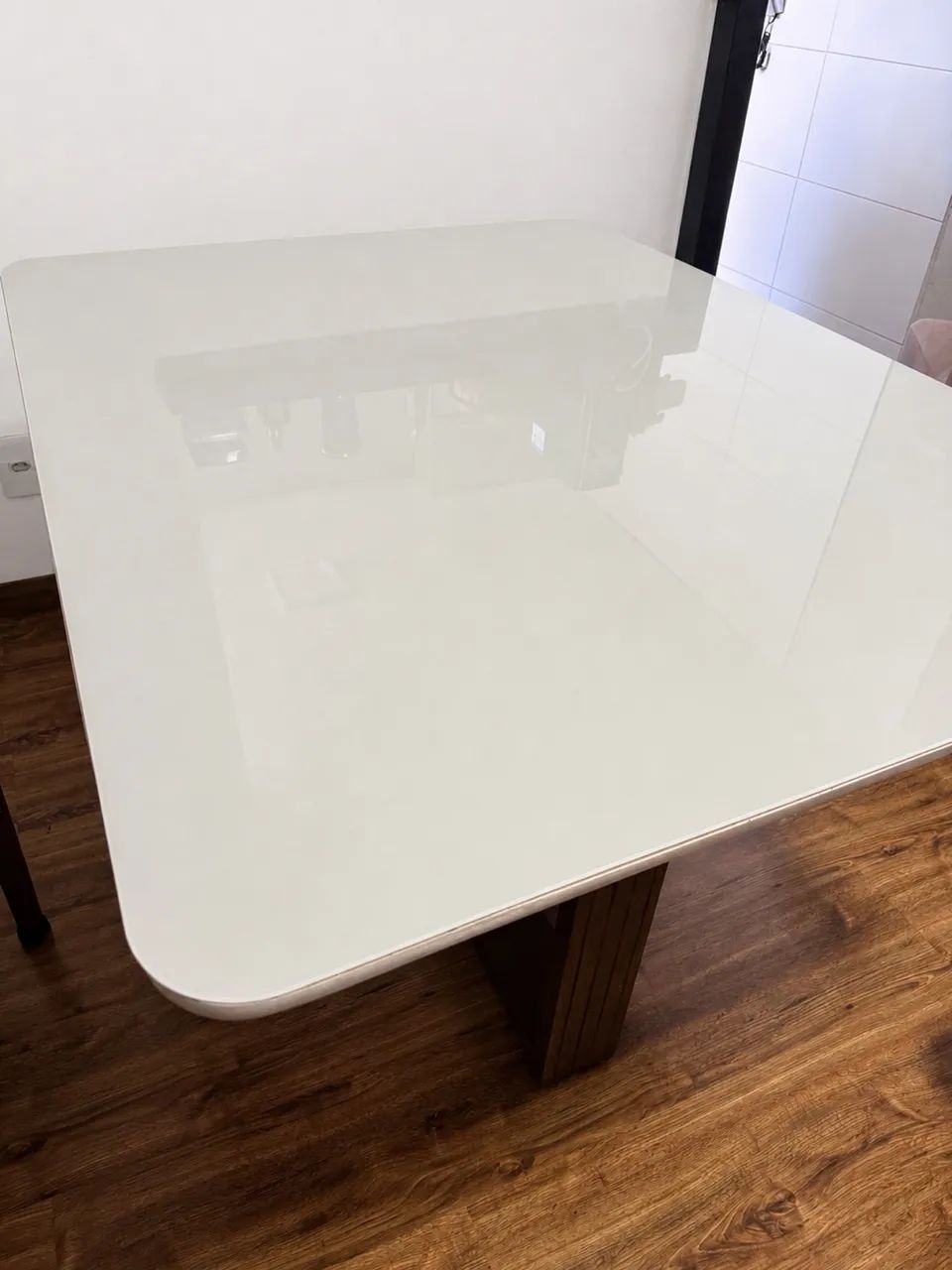 Mesa de jantar 4 lugares 