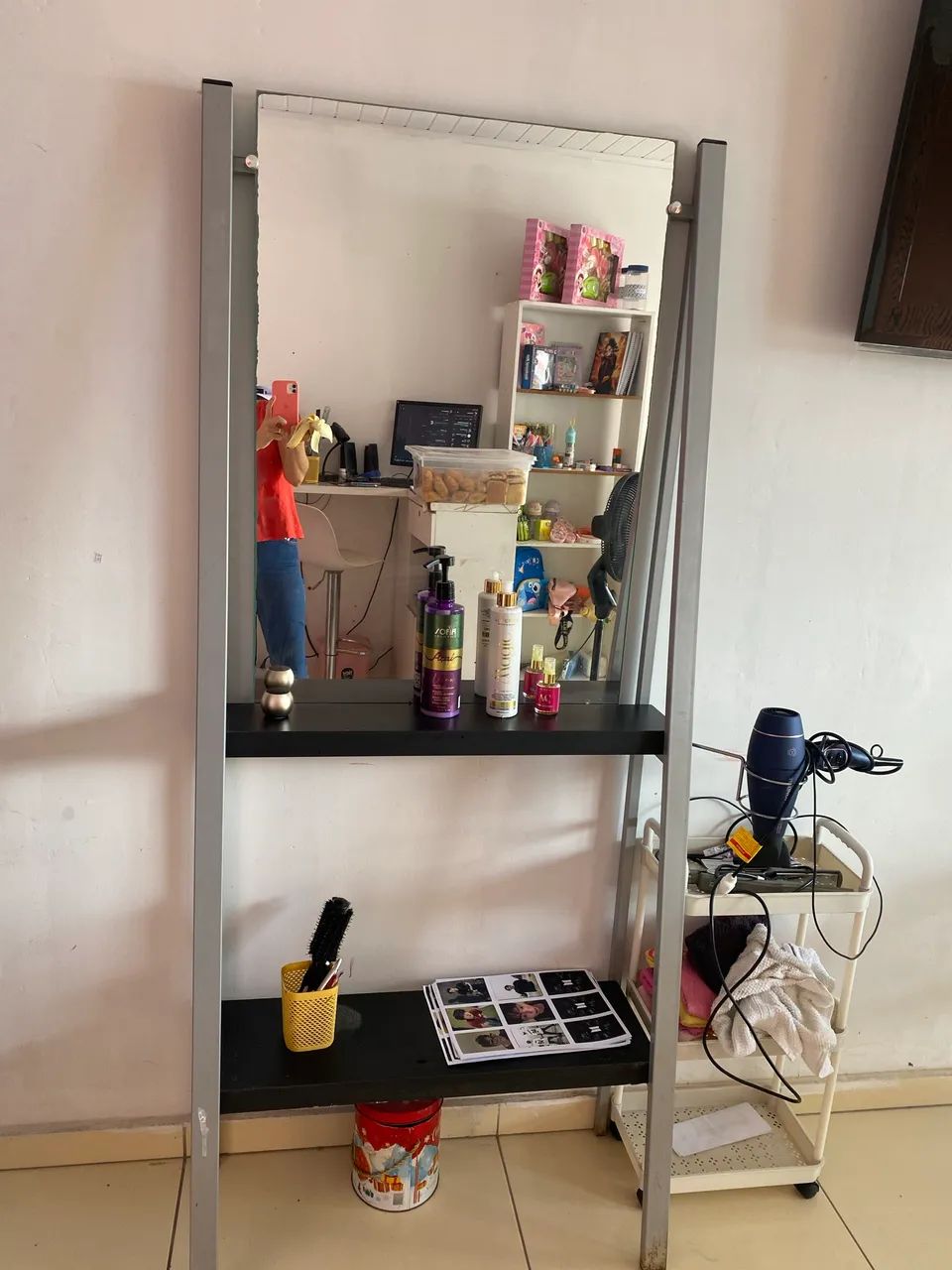 Bancada para salão com espelho 