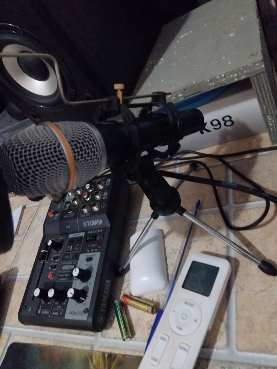 Vendo microfone.kadosh k98  samsom e akg p3s - Foto 2