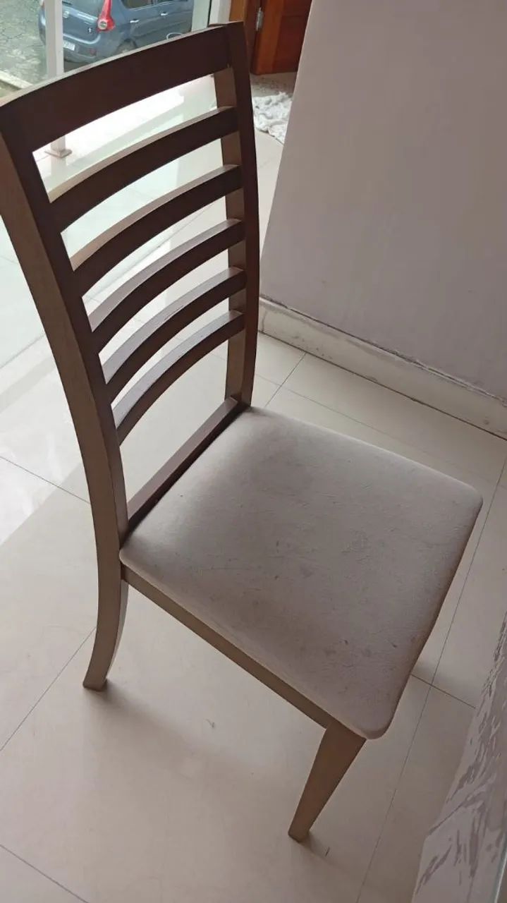 Mesa tampo de vidro com 4 cadeiras - Foto 3