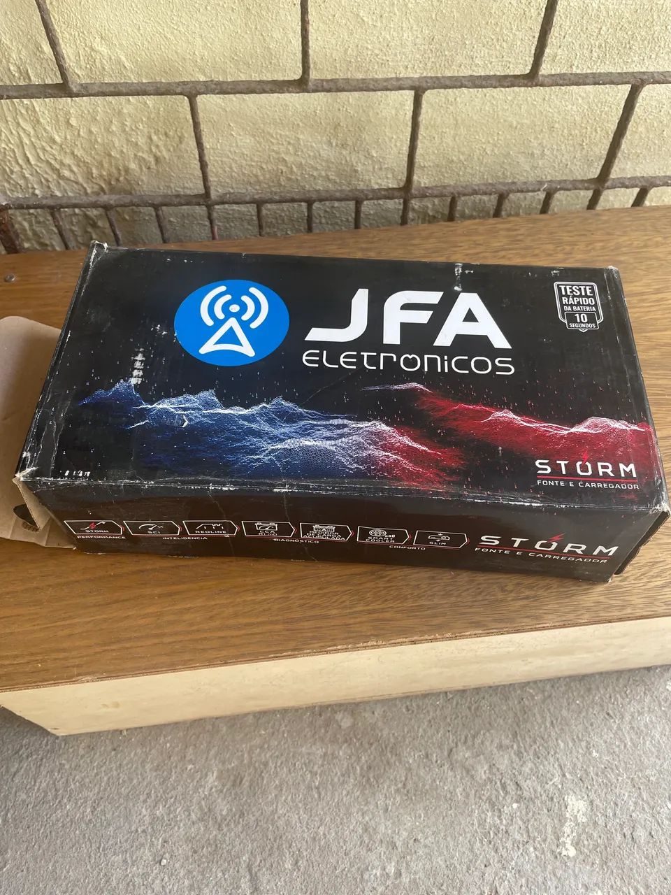 Vendo fonte carregadora de bateria 12 volts