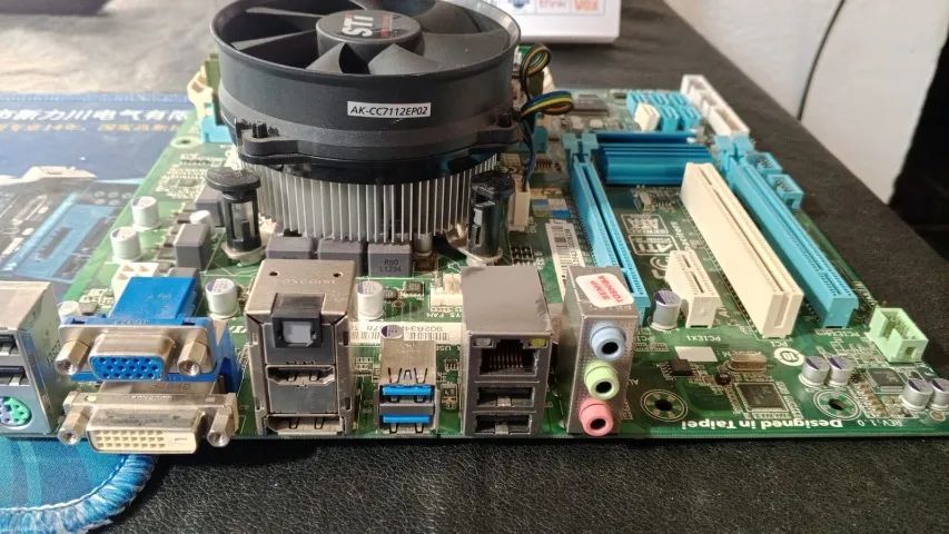 Kit placa mãe com 4 slot Ì5 3470 com 8 gigas DDR3  - Foto 3