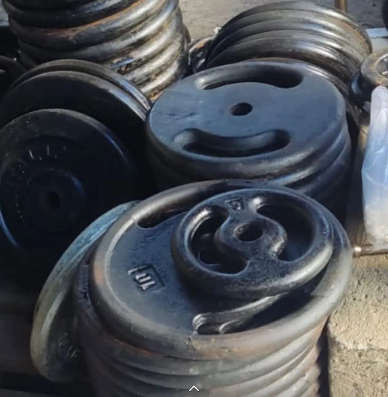 Barras e pesos para musculação  - Foto 5