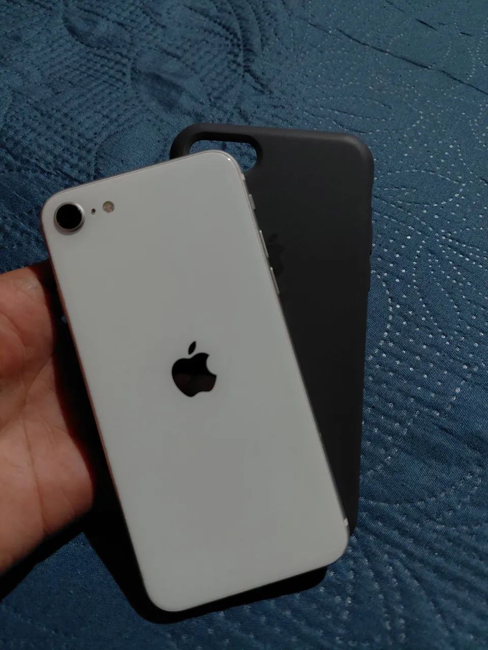 Iphone se 2020 de 128gb na cor branca 
