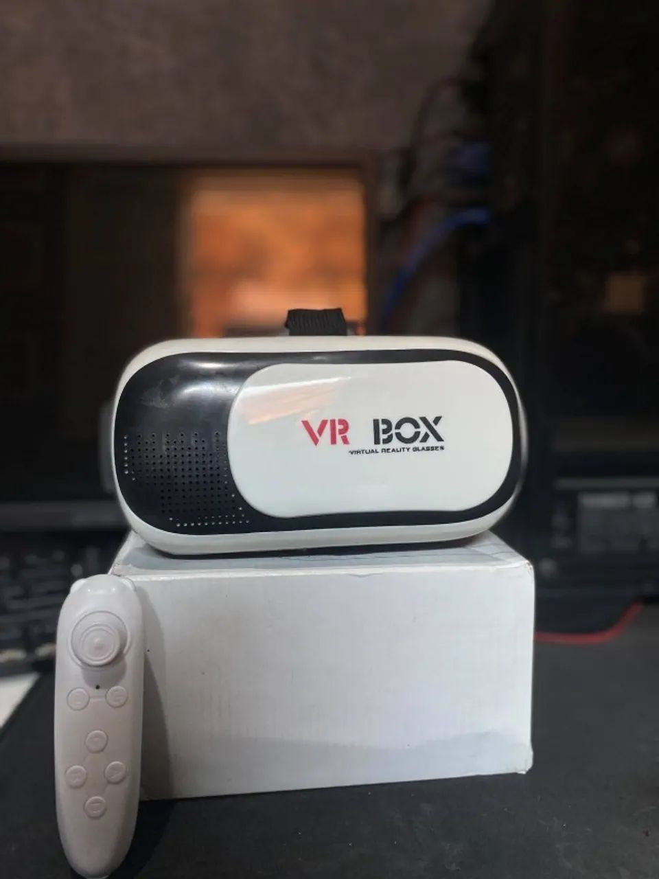 Óculos VR Box + Controle Bluetooth | Realidade Virtual 3D - Foto 2