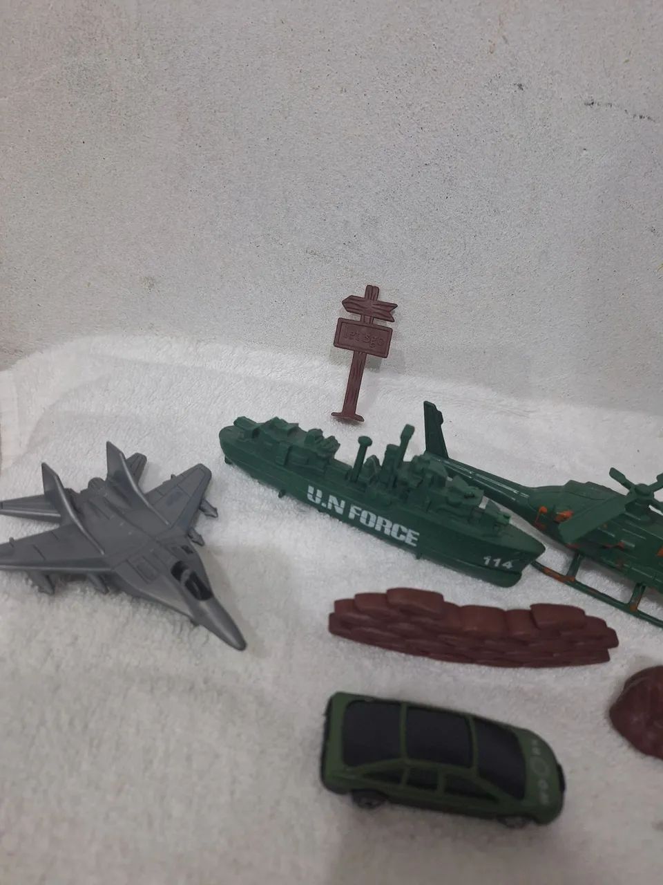 Combo Miniaturas brinquedos militar - Foto 4