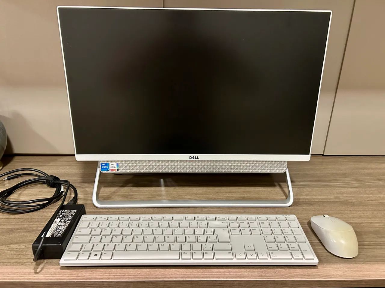 All in One - Inspiron 5400 AIO 