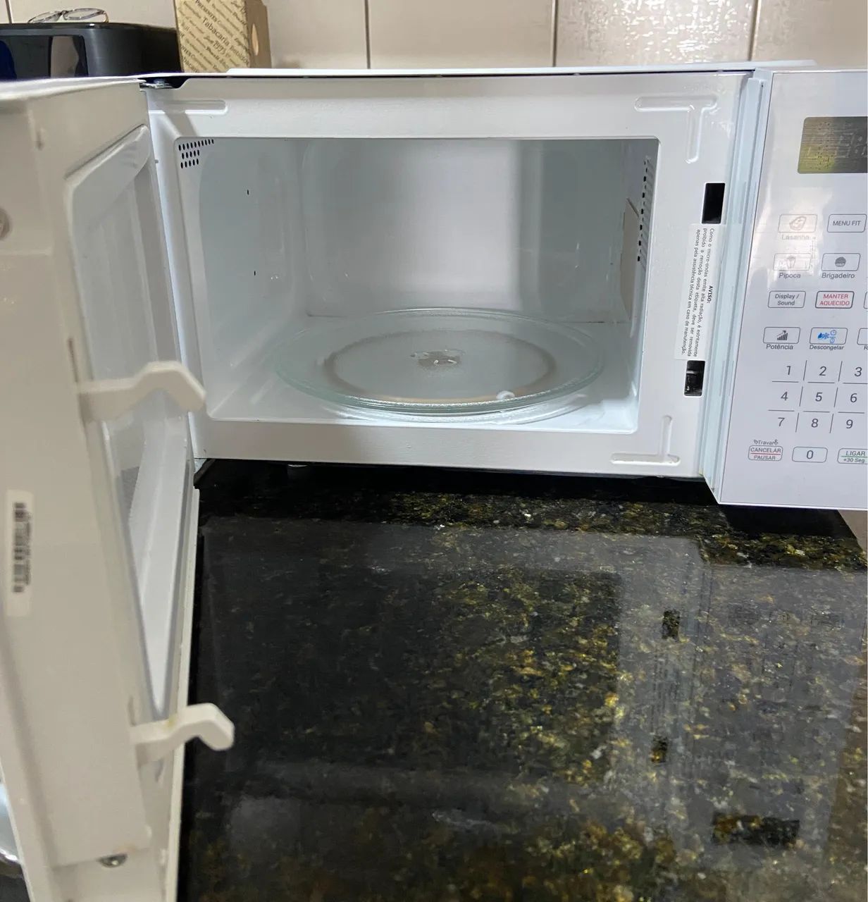 Microondas Philco 1 ano de uso 