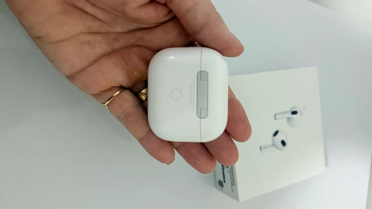 AirPods (3ª geração) - Som de qualidade Apple! - Fones de Ouvido