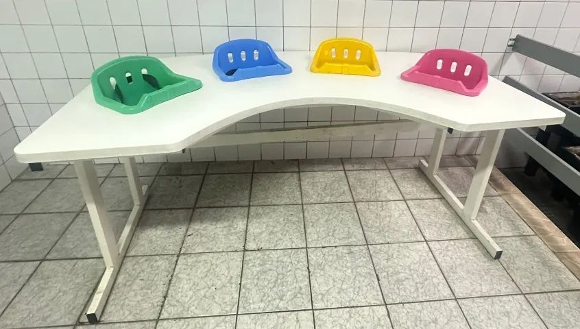 Mesa Refeitório Bebê