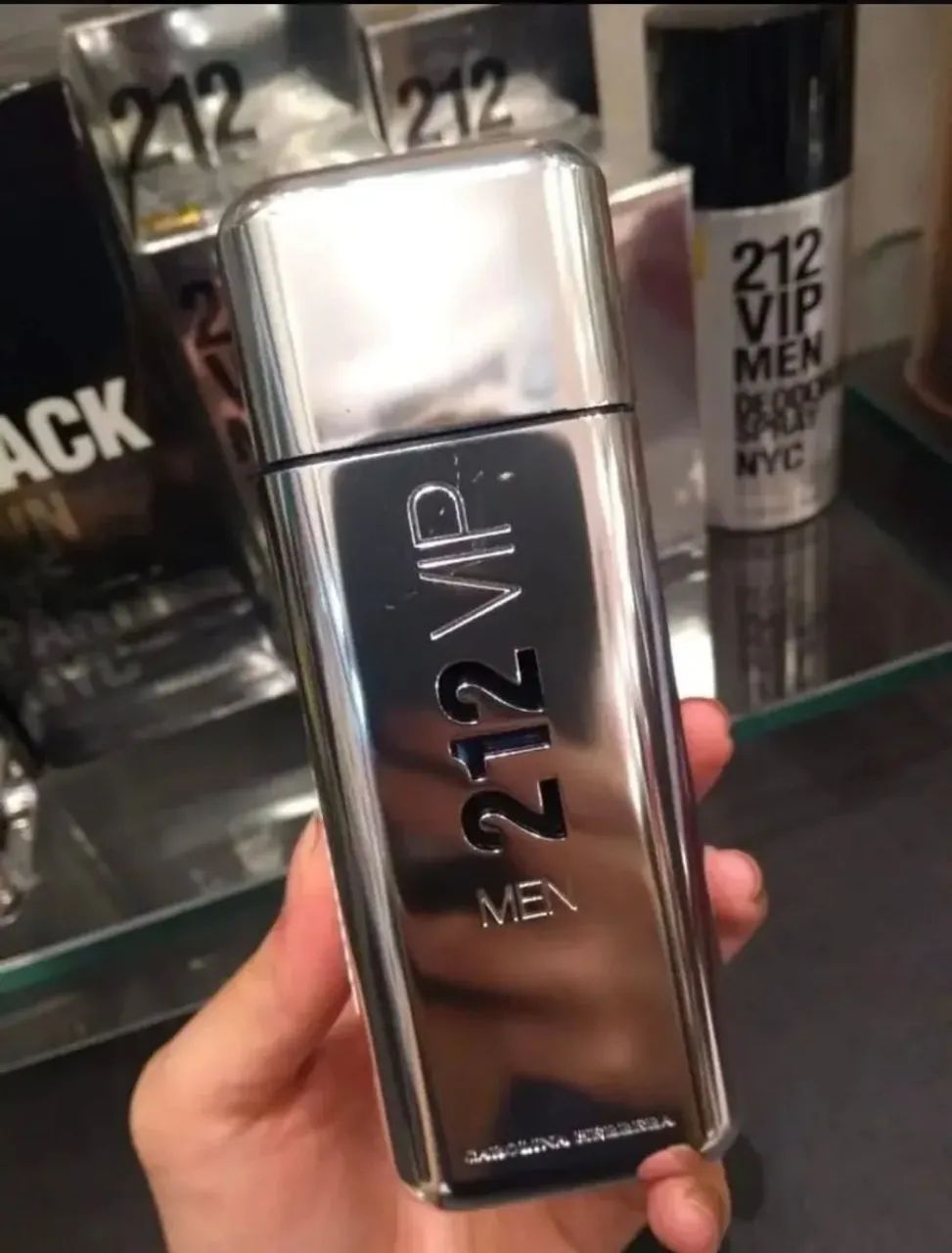 212 VIP Men 50 ml - Original Importado - Foto 3