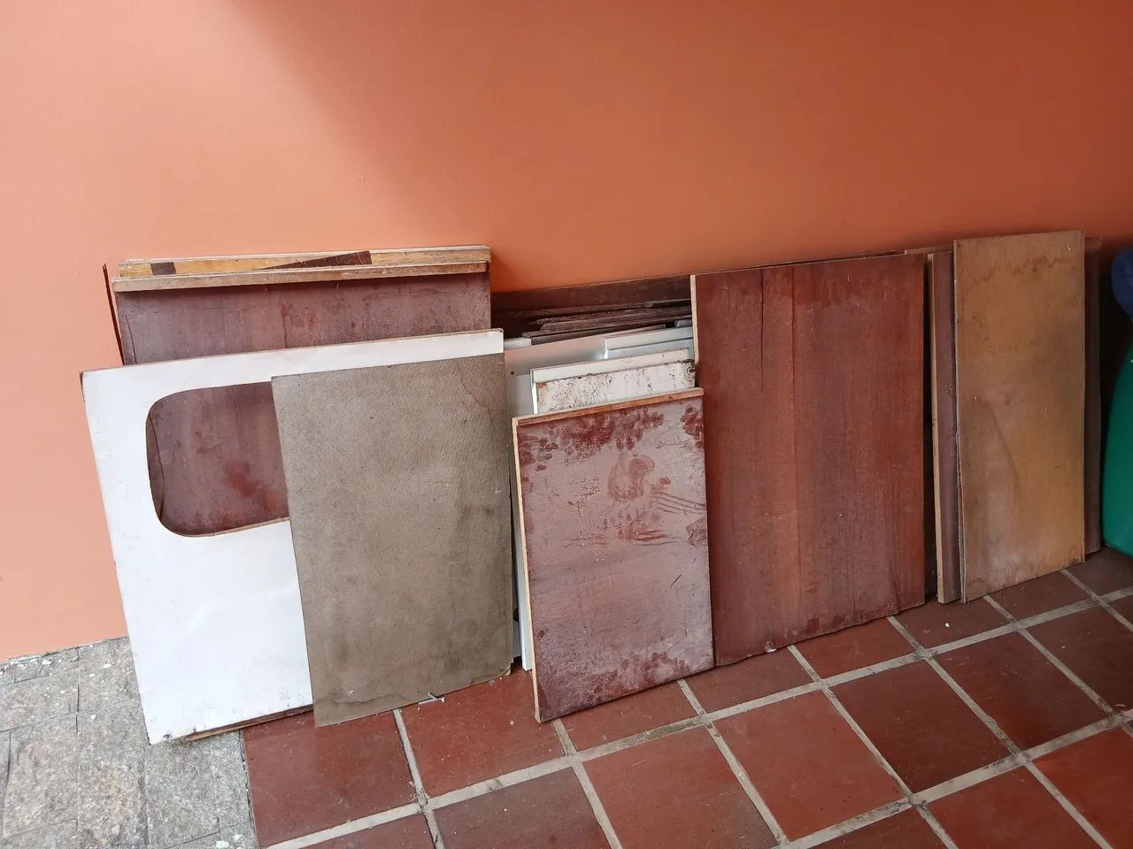 Tabuas e chapas de madeira para doação  - Foto 2