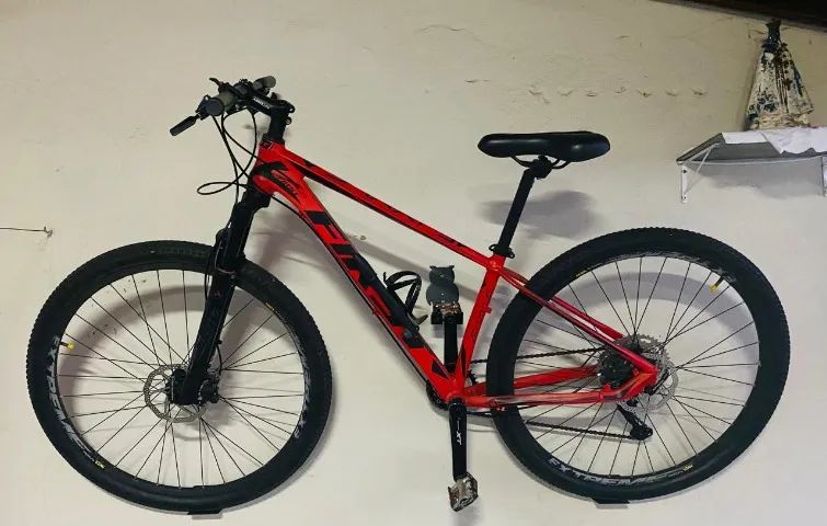 MTB Aro 29 First Athymus - Montagem Personalizada