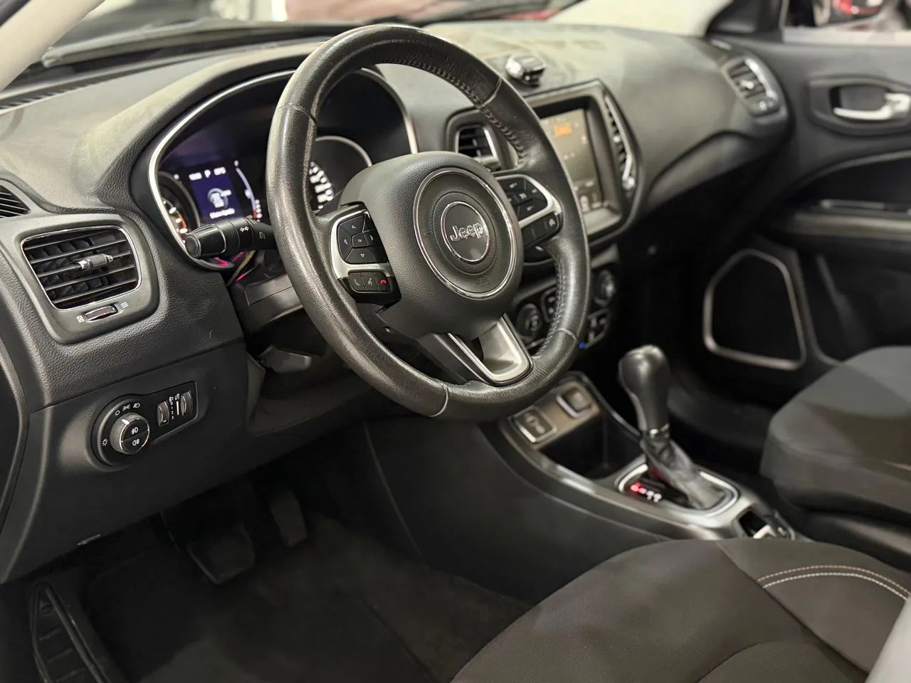 Jeep Compass Longitude 2.0 4X2 Flex 16V Aut. 2017 - Foto 5
