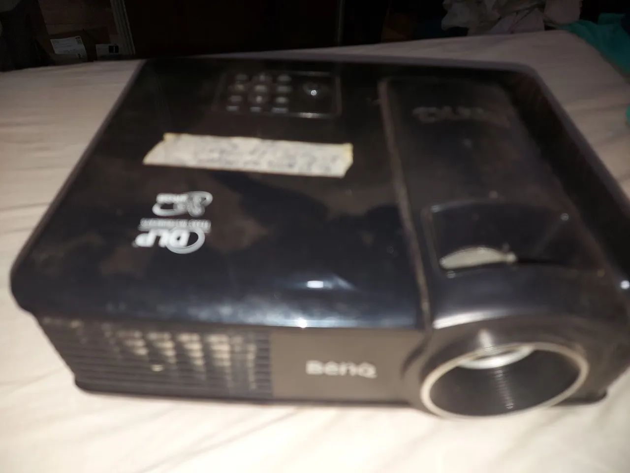 Projetor benq leia a descrição 