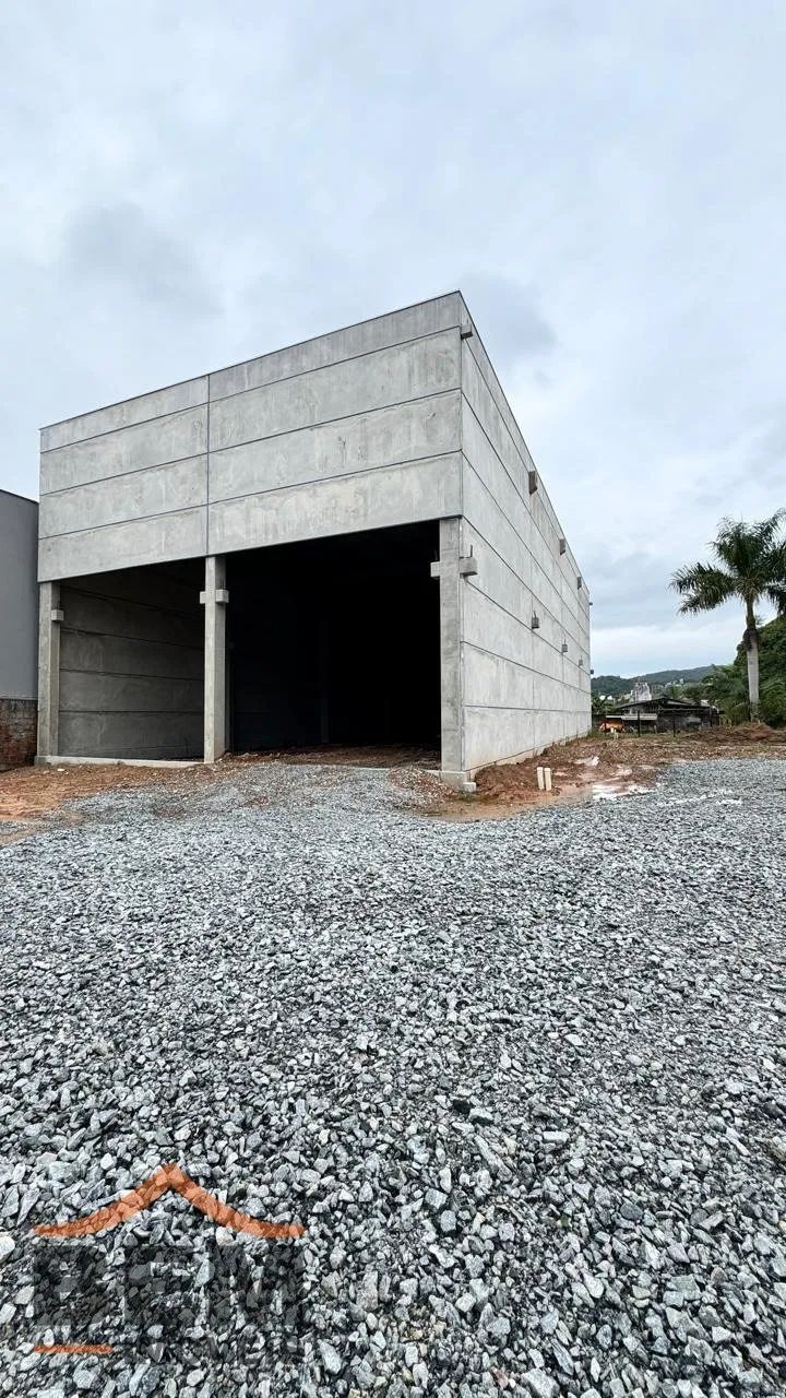 Galpão para aluguel no Centro de Camboriú - Foto 2