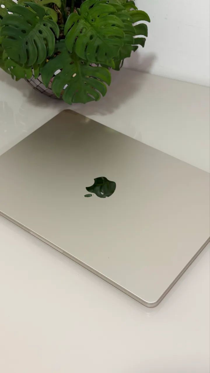 MacBook Air M3 (2023) 