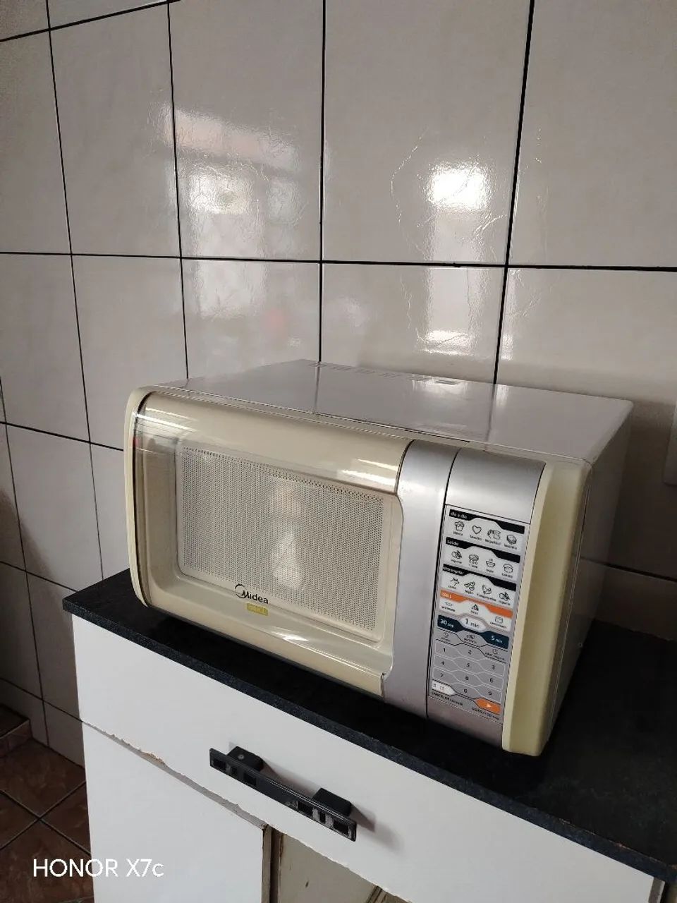 Microondas Mídia 21 litros super conservado!!  - Foto 2