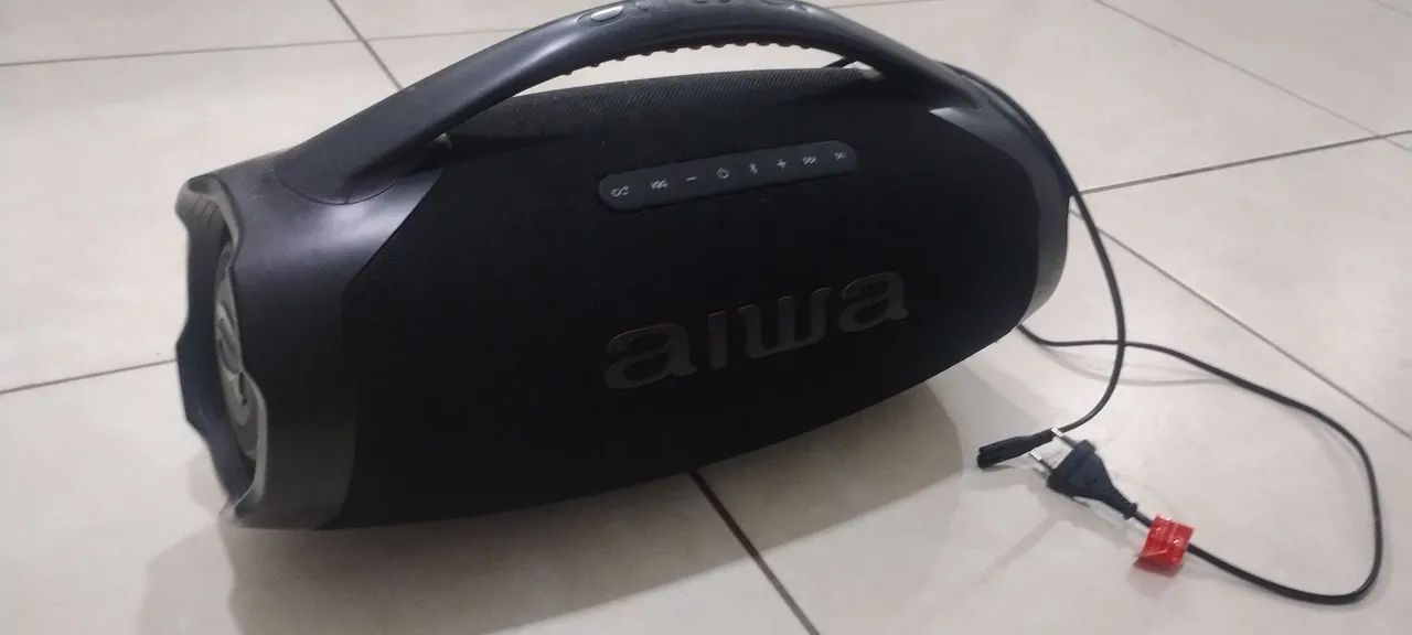 Caixa de som AIWA BOMBOX com defeito  - Foto 2