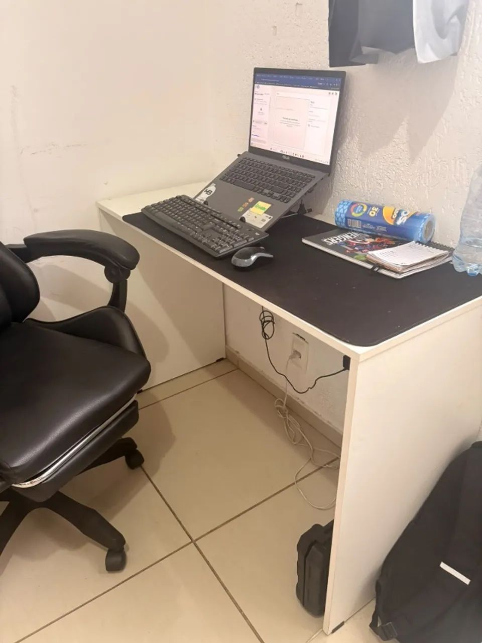 Mesa de estudos - Foto 2