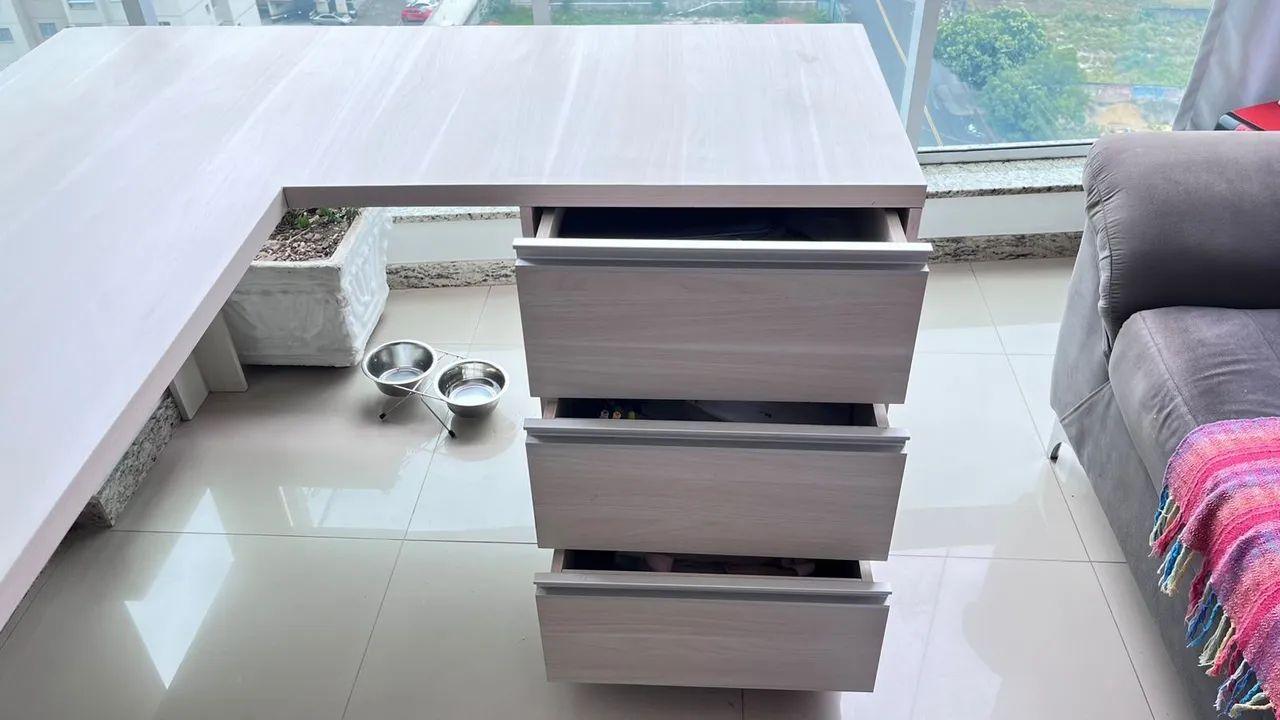 Mesa em L - Móvel Planejado (2,5m por 1,20) - Foto 3