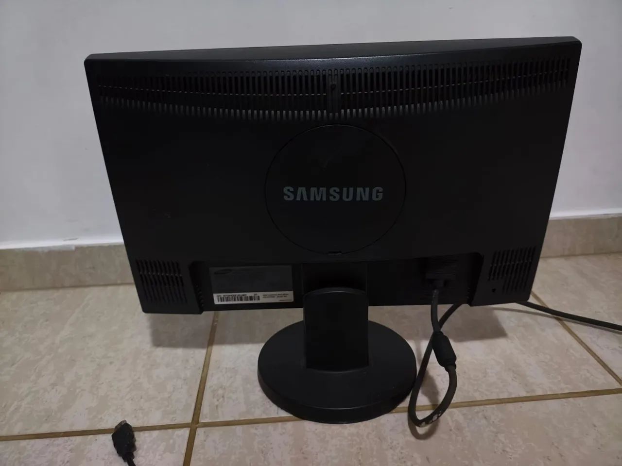 Monitor Samsung SyncMaster 943 19 poleg.  - Foto 2