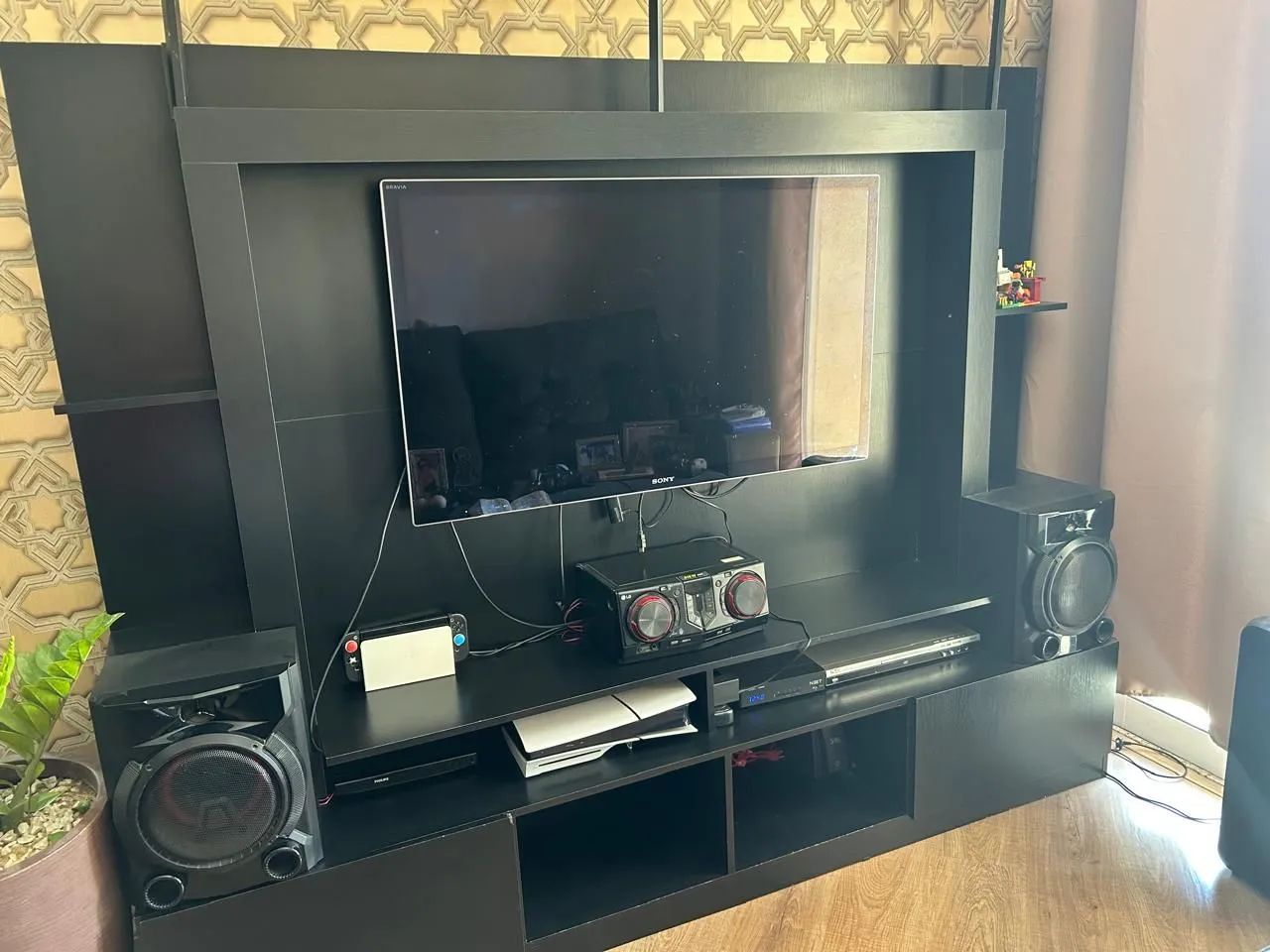 Rack integrado com painel de TV - Foto 2